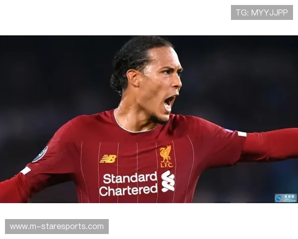 足球巨星范戴克的必备十件单品展现他的独特魅力与场外风格